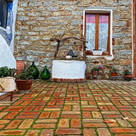 B&B Corte San Lussorio 오리에나 외부 사진