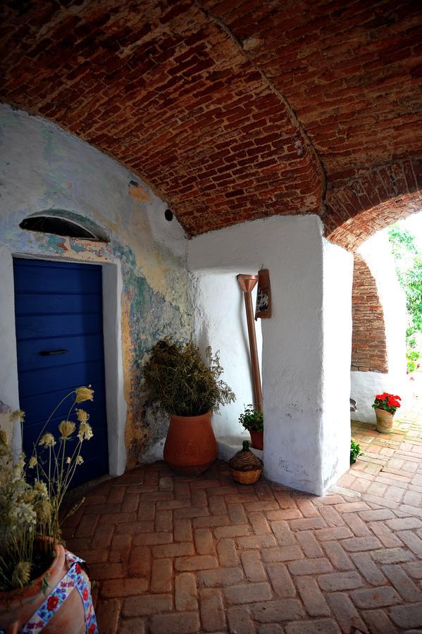 B&B Corte San Lussorio 오리에나 외부 사진