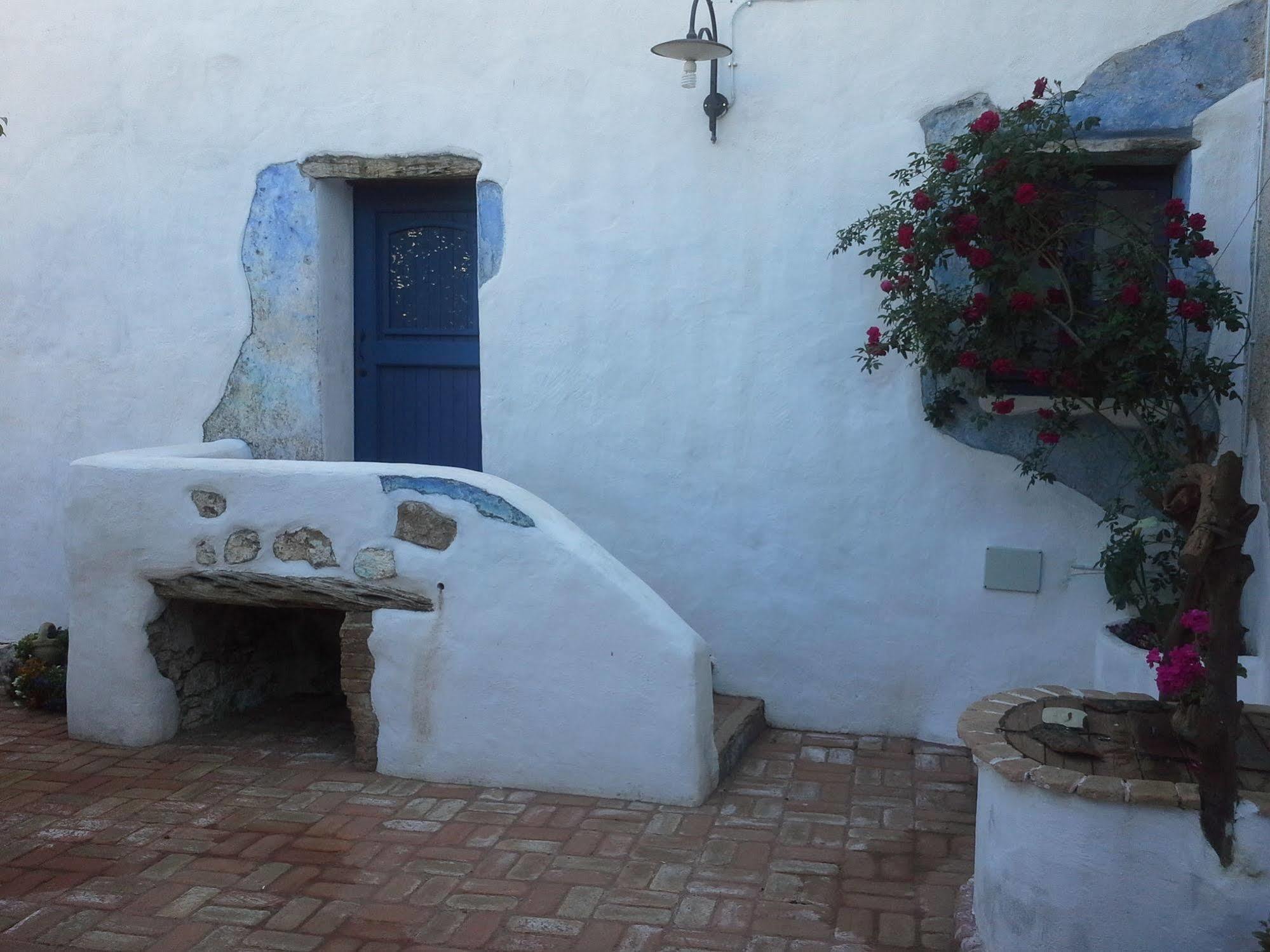B&B Corte San Lussorio 오리에나 외부 사진