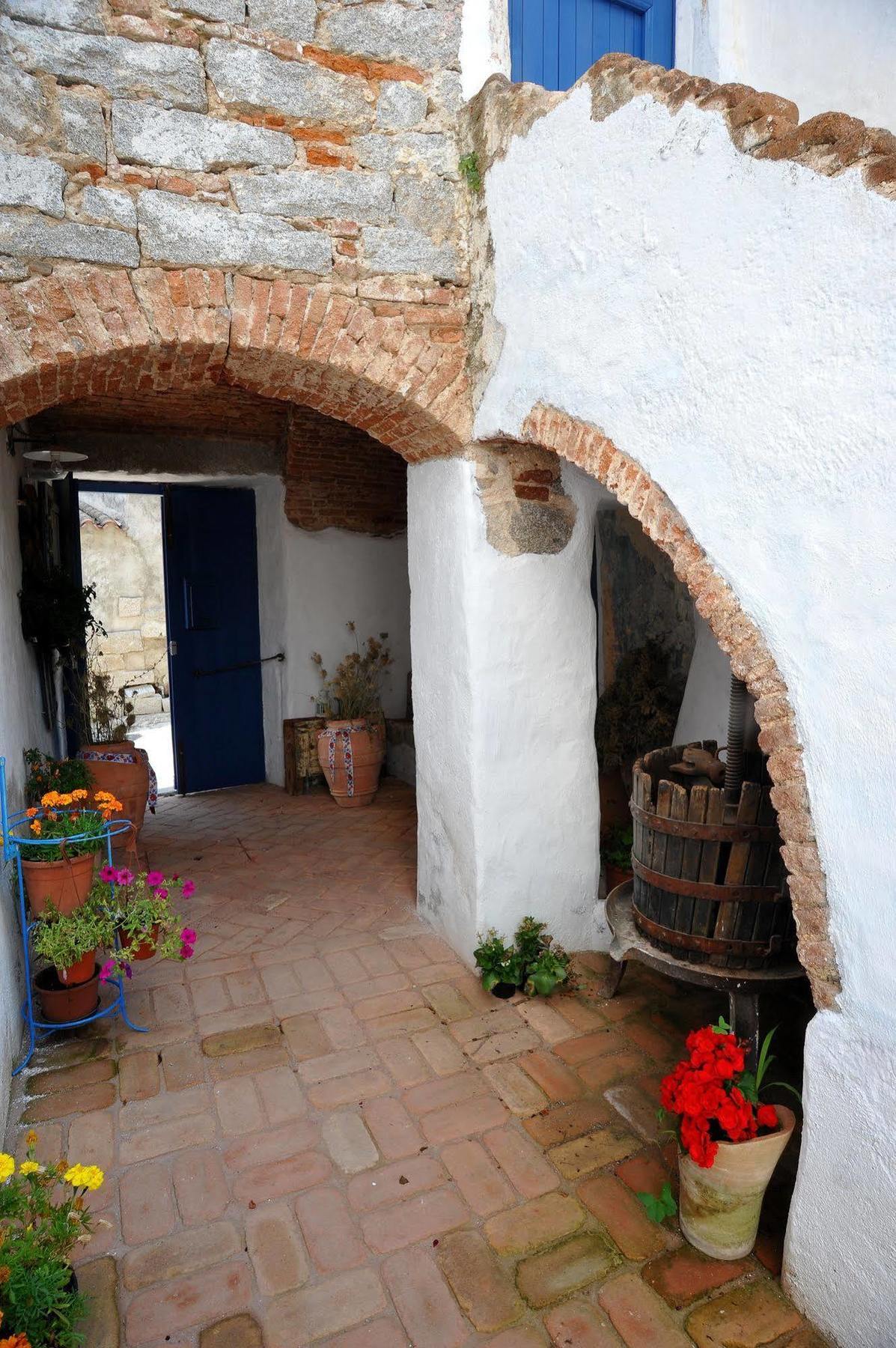 B&B Corte San Lussorio 오리에나 외부 사진