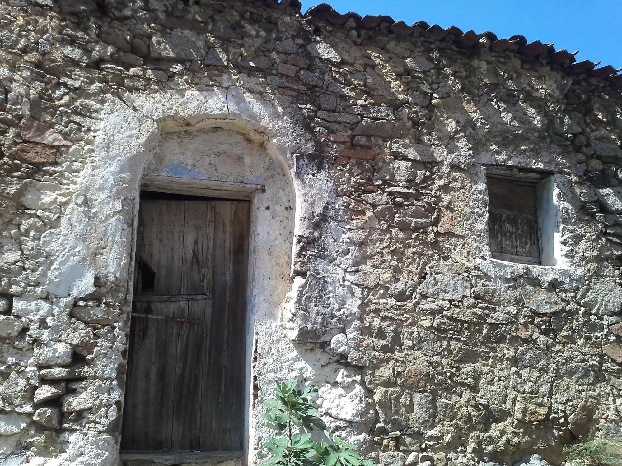 B&B Corte San Lussorio 오리에나 외부 사진